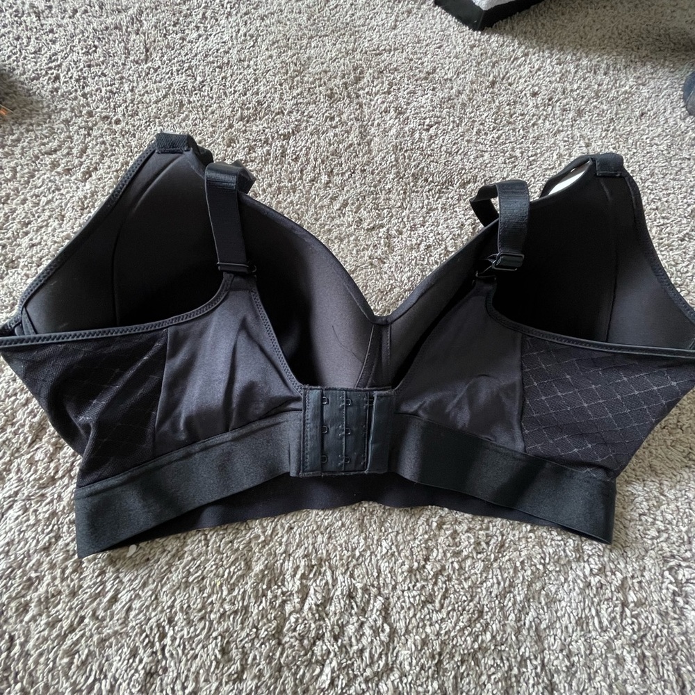 Bali one smooth u bounce control wire free foam bra size 42D - Picture 5 of 10